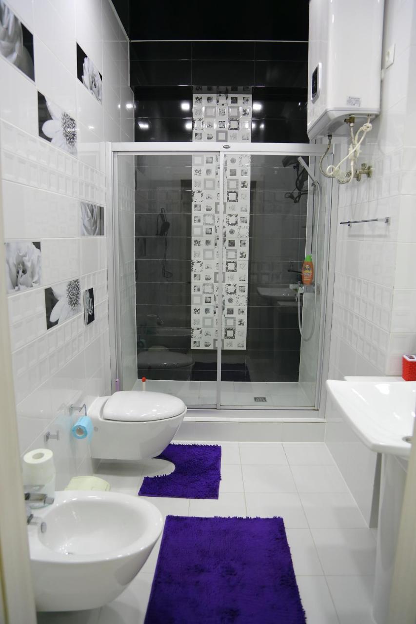 Promenade Boutique Apartment Bishkek Ngoại thất bức ảnh